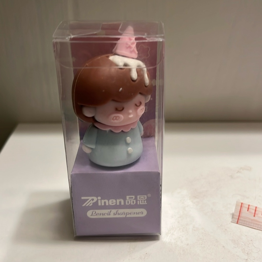 NIP Little Girl Pencil Sharpener
